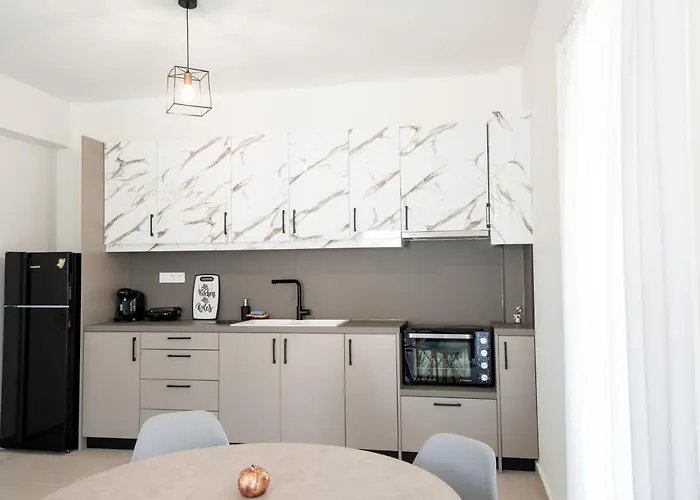 Ennea Suites-Flame Suite