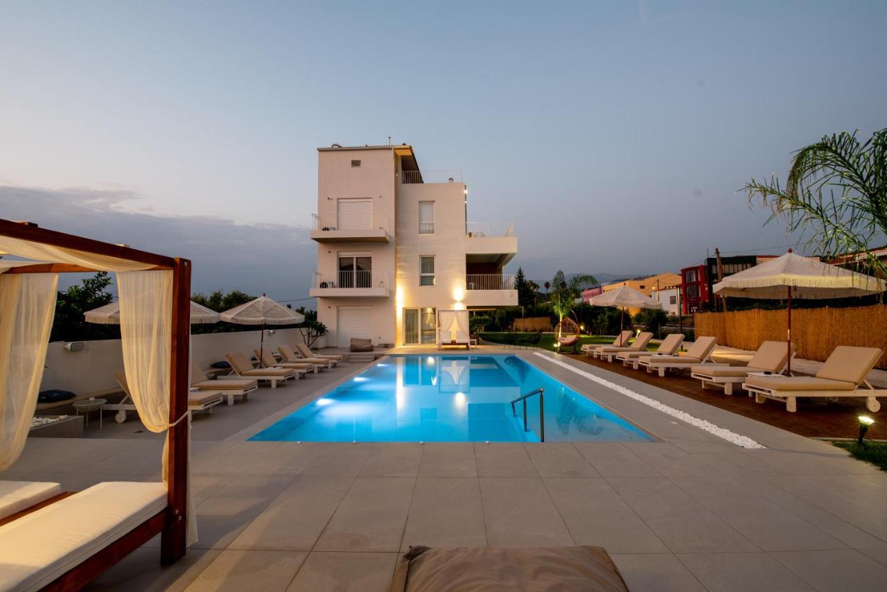 Ennea Suites-flame Flambouras